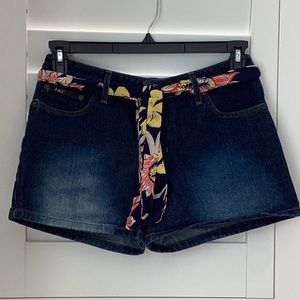 Lei Jean shorts, Size 11, NWOT